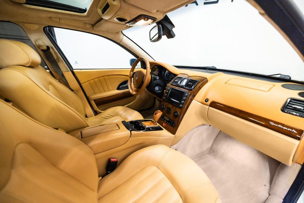 Maserati Quattroporte 4.2 Executive GT Btw auto, Fiscale waa, Auto's, Automaat, Gebruikt, Parkeersensor, Wit
