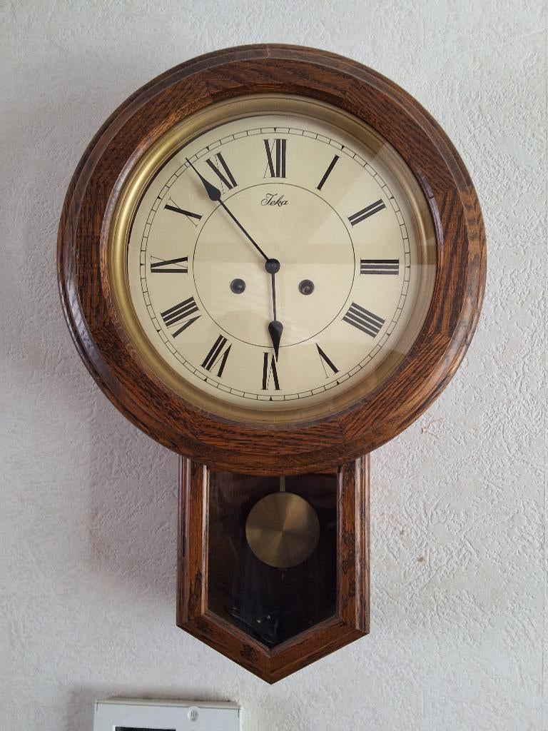 Ouderwetse eiken wandklok, Ophalen, Gebruikt, Analoog, Wandklok