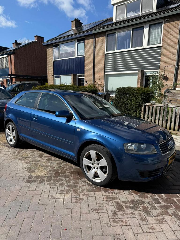 Audi A3 1.6 75KW 3D 2005 Blauw, Auto's, Audi, Voorwielaandrijving, 4 cilinders, Blauw, 1200 kg