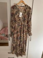 Nieuwe jurk met bloemenprint, Kleding | Dames, Jurken, Ophalen, Beige, Maat 46/48 (XL) of groter, Nieuw