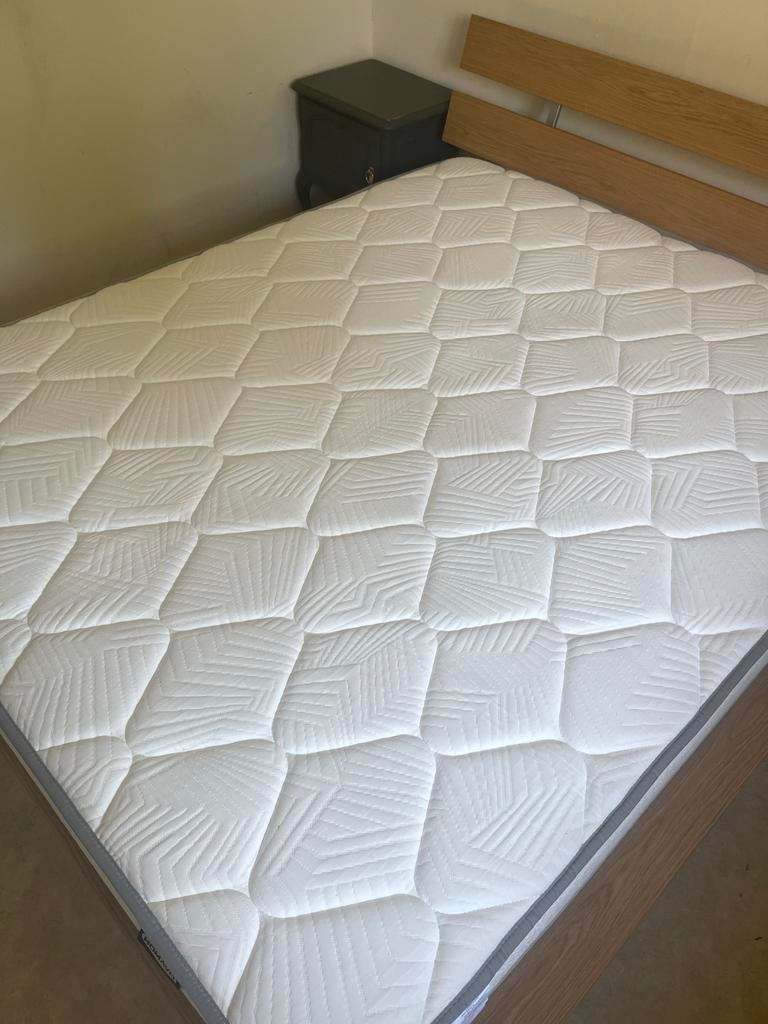 HOMAVO Matras 160x200 cm, Ophalen, Tweepersoons, Zo goed als nieuw, Matras