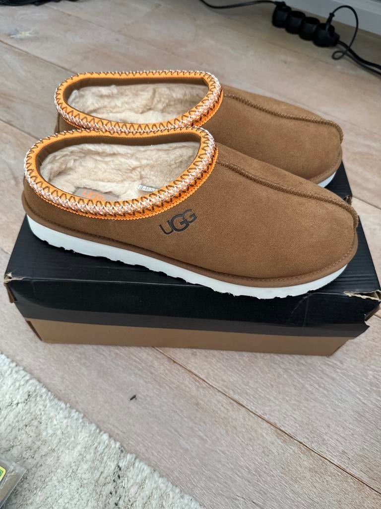 Originele UGG pantoffels maat 45, Ophalen of Verzenden, Nieuw, Bruin, Pantoffels of Sloffen