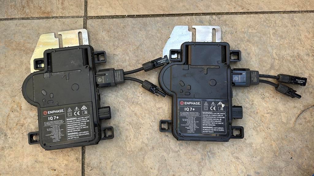 2x enphase iq7+ micro omvormer, Ophalen of Verzenden