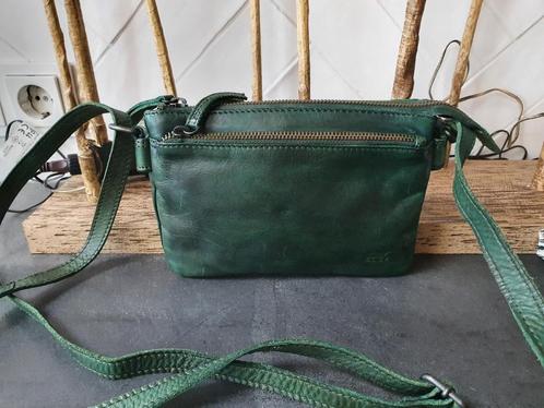 Groen leren Bear Design nieuw schoudertasje., Sieraden, Tassen en Uiterlijk, Tassen | Damestassen, Nieuw, Schoudertasje, Groen