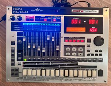 Roland MC-808 sampling groovebox beschikbaar voor biedingen