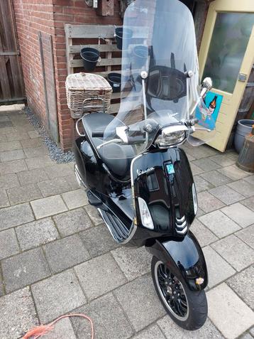 Scooter Piaggio Vespa Sprint. beschikbaar voor biedingen