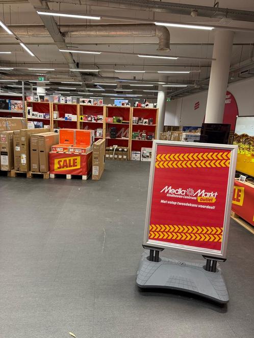 MediaMarkt Outlet - Zie omschrijving - Bekijk geheel aanbod, Computers en Software, Apple iPads, Zo goed als nieuw, 32 GB, Ophalen of Verzenden