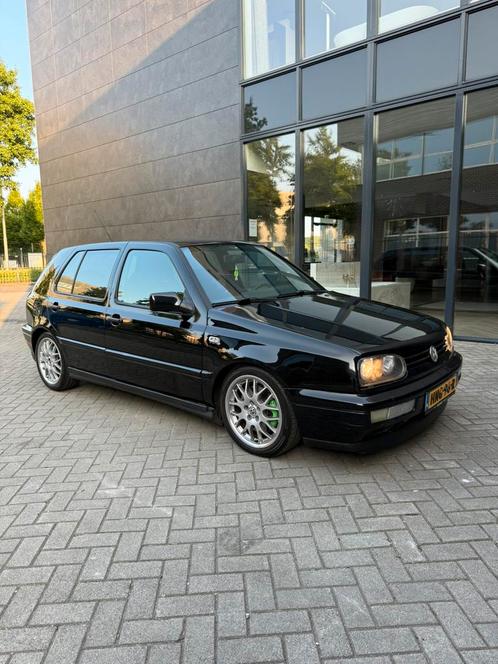 Volkswagen Golf 2.8 VR6 1996 Zwart 5D Highline Recaro BBS, Auto's, Volkswagen, Particulier, Benzine, Hatchback, Handgeschakeld