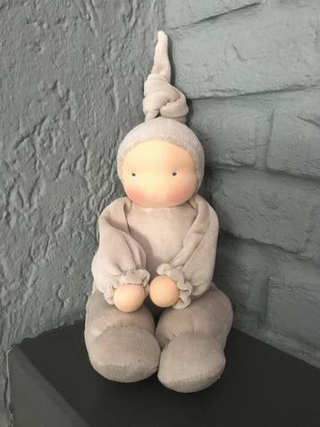 Zonnekind Knuffelpop 28 / 30cm / Antroposofische pop beschikbaar voor biedingen