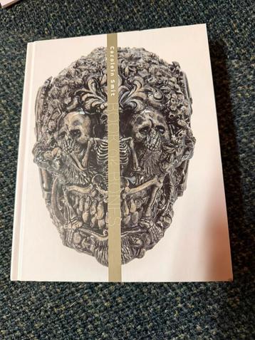 Harry Tupan Carolien Smit - Book of bones beschikbaar voor biedingen