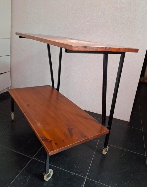 Jaren '60/'70 Trolley/planten tafel op wielen, Huis en Inrichting, Tafels | Bijzettafels, Gebruikt, Rechthoekig, 60 cm of meer