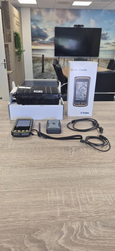 Trimble Juno 5-series handheld – GPS/GIS data-collector, Doe-het-zelf en Verbouw, Meetapparatuur, Zo goed als nieuw, Overige meters