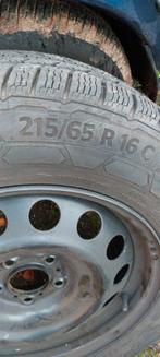 Winterbanden met velg peugot expert - 215/65 R16, 16 inch, Banden en Velgen, Personenwagen, Gebruikt