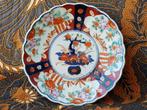 Mooi origineel antiek porselein Imari bord uit Japan 21 cm.