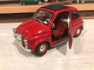 1:18 Fiat 500 Classic Rally Solido Rood beschikbaar voor biedingen