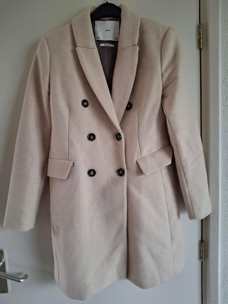Zgan nette beige mantel jas Mango maat M, Kleding | Dames, Maat 38/40 (M), Mango, Beige, Ophalen of Verzenden