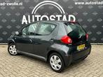Toyota Aygo 1.0-12V Navi/NAP/APK/5 Deurs, Voorwielaandrijving, Stof, Gebruikt, Zwart