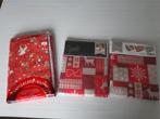 tafelkleden voor Kerst 3 stuks  - nog nieuw in de verpakking, Ophalen of Verzenden, Nieuw, Rechthoek, Binnen
