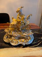 Capodimonte beeldje meisje met hondje, Ophalen of Verzenden, Zo goed als nieuw, Mens