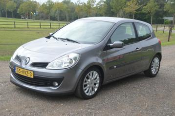 Renault Clio 1.2 TCE Collection Airco Cruise beschikbaar voor biedingen