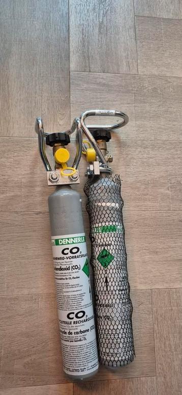 C02 flessen 500 gram  beschikbaar voor biedingen