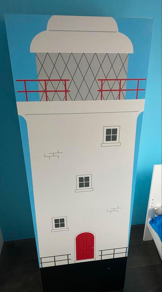 Leuke kinderkledingkast met vuurtoren design, Kinderen en Baby's, Kinderkamer | Commodes en Kasten, Gebruikt, Kast, 105 cm of meer