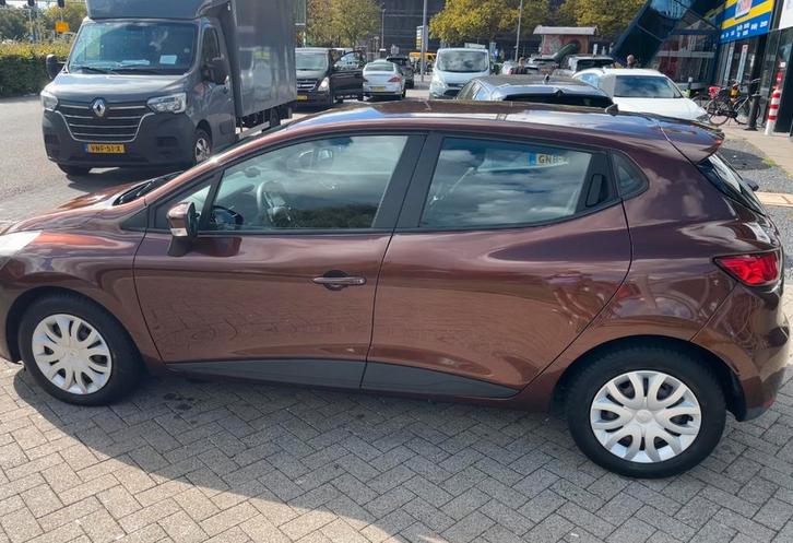 Renault Clio 1.2 54KW 5-DRS 2014 Bruin, Auto's, Renault, Particulier, Clio, ABS, Airbags, Airconditioning, Bluetooth, Boordcomputer