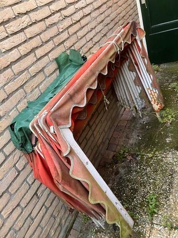 Drie Markiezen gratis op te halen beschikbaar voor biedingen