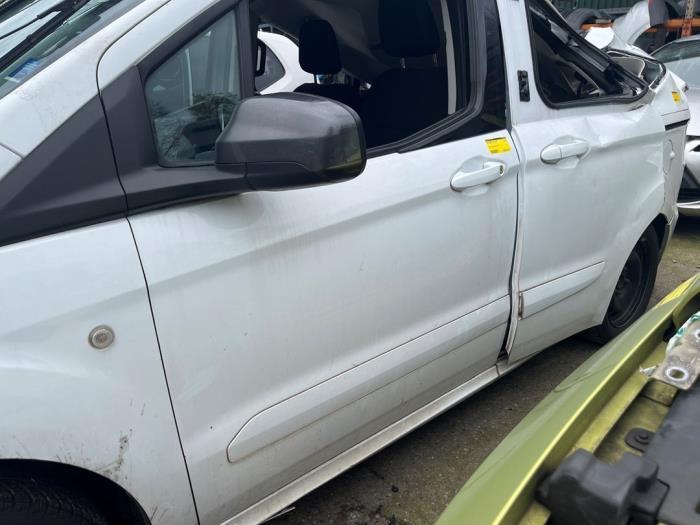 Portier 4Deurs links-voor van een Ford Tourneo Courier (FROZ, Auto-onderdelen, Carrosserie en Plaatwerk, Deur, Ford, Gebruikt
