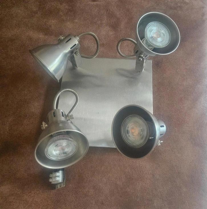 ALS NIEUWE Zilveren Grome Wandlamp / Plafondlamp met 4 Spots, Huis en Inrichting, Lampen | Wandlampen, Zo goed als nieuw, Metaal