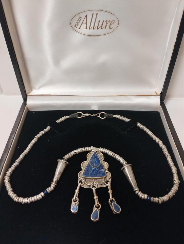 Oud Afghaans zilveren ketting met lapis lazuli, Sieraden, Tassen en Uiterlijk, Antieke sieraden, Ketting, Zilver, Ophalen of Verzenden