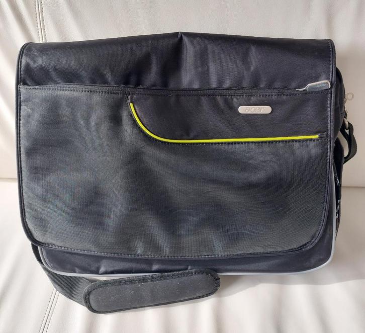 Grote laptop tas   zwart/grijs, Computers en Software, Laptoptassen, Zo goed als nieuw, Schoudertas, 17 inch of meer, Ophalen of Verzenden