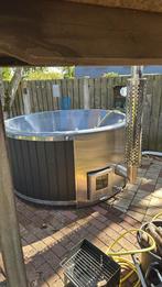 Hottub - Jacuzzi met jets en zandfilter aansluiting.'., Ophalen, Zo goed als nieuw, Afdekzeil, Vast