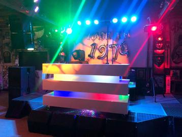 DJ Booth beschikbaar voor biedingen