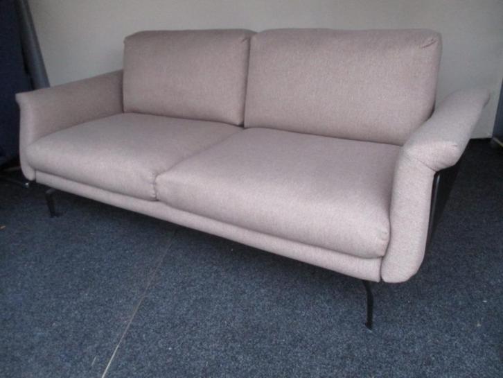 NIEUWE !!! bank Oslo / Nolita 2.5 zits beige + zwarte schaal, Huis en Inrichting, Banken | Bankstellen, Nieuw, Rechte bank, Driepersoons