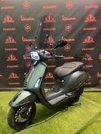 Vespa Sprint 2021 Snor/Brom! Mat Grijs Full Option Garantie!, Overige modellen, Ophalen of Verzenden, Benzine