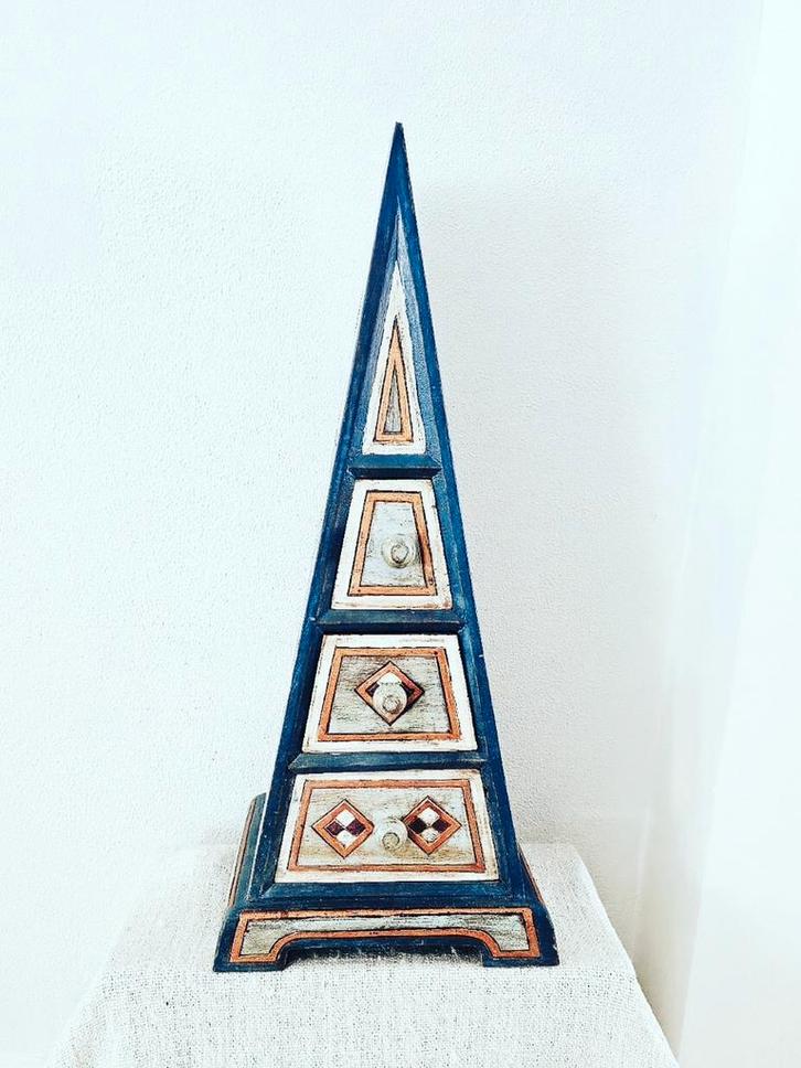 Vintage Handgeschilderd Piramidekastje, Huis en Inrichting, Kasten | Dressoirs, Gebruikt, Minder dan 50 cm, Minder dan 25 cm, Met lade(s)