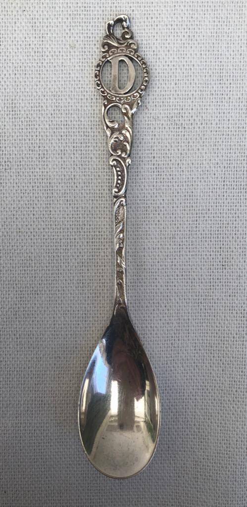Zilveren letter lepeltje - Letter D, Antiek en Kunst, Antiek | Goud en Zilver, Zilver, Ophalen of Verzenden