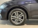Volkswagen Polo 1.0 TSI 3x R-Line 2019 DSG PANO LED VIRTUAL, Gebruikt, 1095 kg, Zwart, Bedrijf