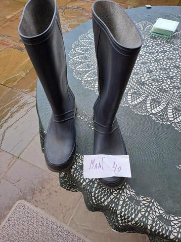  te koop een paar regen of werk laarzen  maat 40  beschikbaar voor biedingen