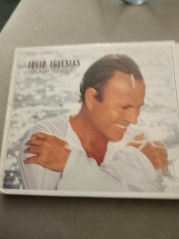 Julio Iglesias love songs nieuw beschikbaar voor biedingen