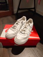 Nike Air Max Witte Sneakers - Maat 39 - Gedragen, Wit, Nike, Ophalen of Verzenden, Sneakers of Gympen