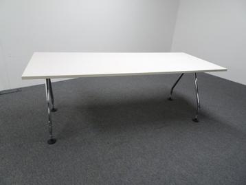 Vitra Ad Hoc vergadertafel onderstel zeer lang beschikbaar voor biedingen