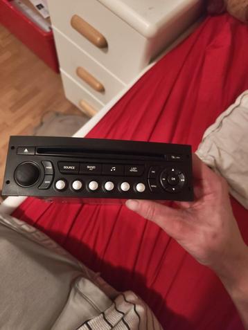 Continental Peugeot 207 radio 95 775 574 XT 00 beschikbaar voor biedingen