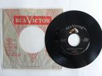 Single Hank Locklin - You're Out Of Step, 7 inch, Single, Ophalen of Verzenden, Zo goed als nieuw