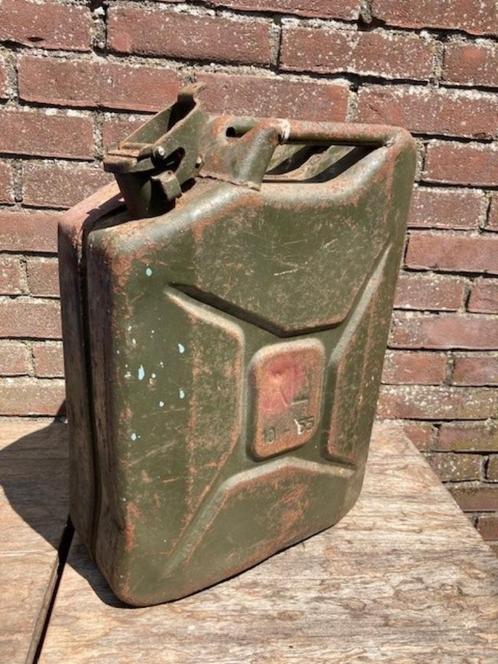Mooie Authentieke Jerrycan, in goede conditie, Antiek en Kunst, Antiek | Gereedschap en Instrumenten, Ophalen of Verzenden