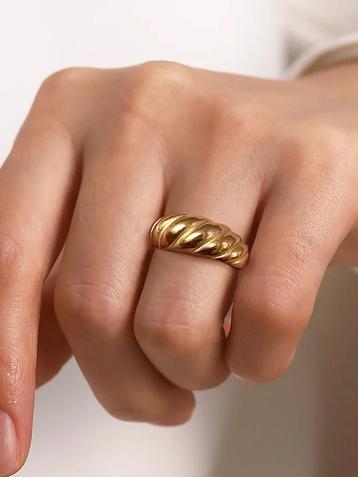 NIEUW: Gouden verstelbare ring beschikbaar voor biedingen