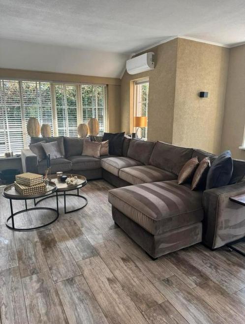 Nieuwe U-Bank !! 1 maand oud !!, Huis en Inrichting, Banken | Bankstellen, Nieuw, Stof, Ophalen
