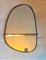 Zwarte spiegel, organische vorm met rekje, Minder dan 50 cm, Ophalen of Verzenden, Zo goed als nieuw, Minder dan 100 cm