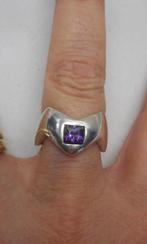 Zilveren aparte ring met steen maat 17.75 nr.276, 17 tot 18, Dame, Zo goed als nieuw, Zilver